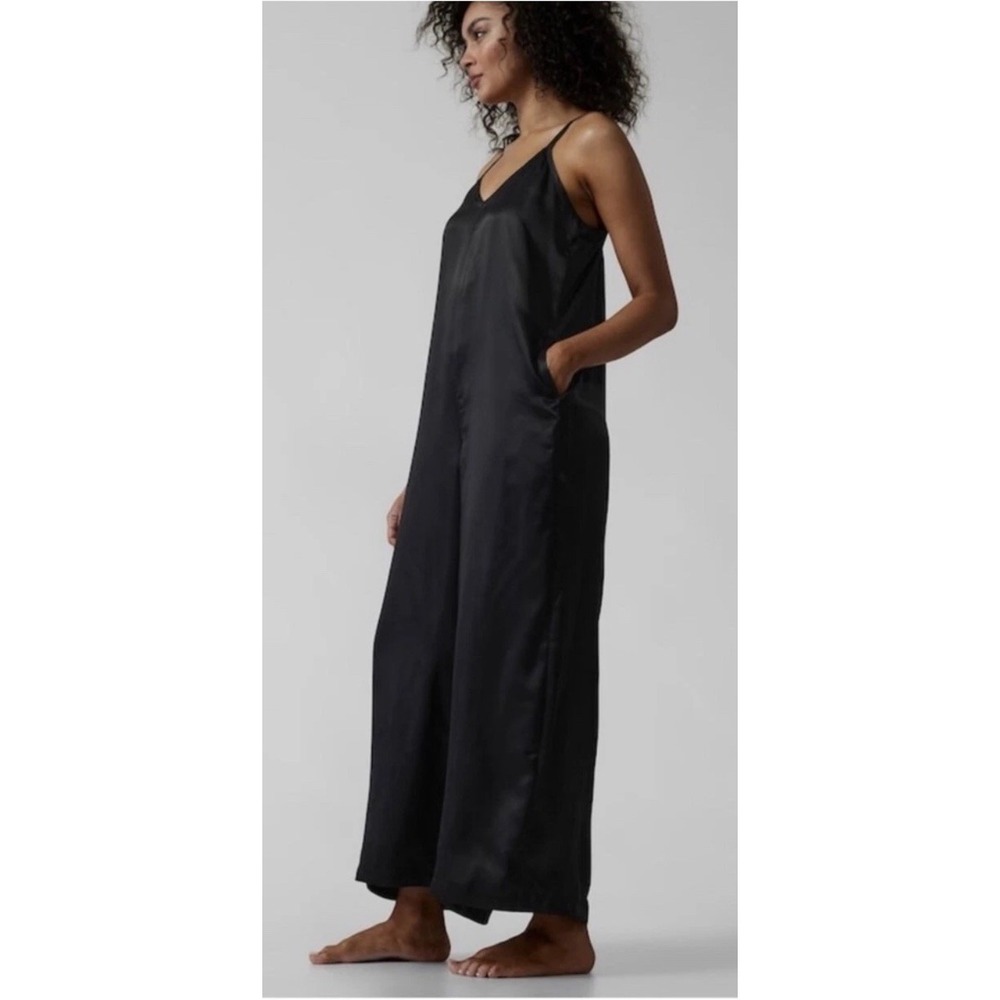Athleta Calm Cool Wide Leg Jumpsuit Silky Black V Neck Resort Lounge Romper XL - Picture 1 of 15